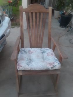 Mecedora de madera