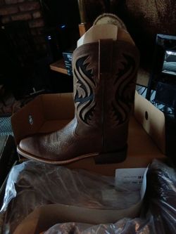 Ariat  work boot cowboy style