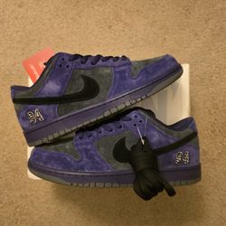 Nike SB Dunk Low Supreme Purple Size 11