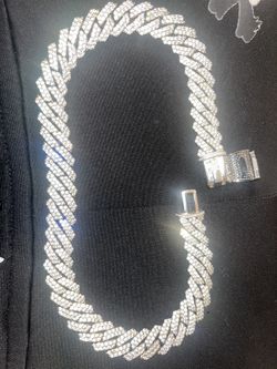 Moissanite Cuban Link Chain
