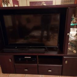 Beautiful Entertainment Center, With Light Up Display Cabinet. Kane's Furniture