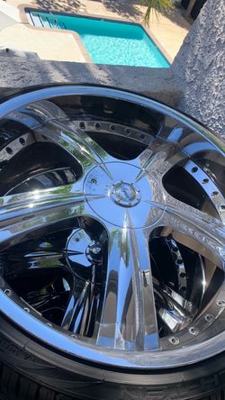 24” 6lug Chevy Silverado rims tires