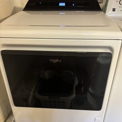 Whirlpool Gas Dryer  7.4 Cu Ft. Like New