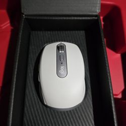 Brand New Logitech Wireless MX Anywhere 3 Mouse