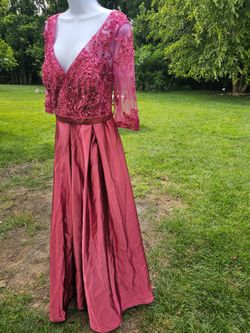 $45.00 - Women's Formal Evening's Dress by JJ'S Collection!  Beaded/Lace/Zippered Back - Size XL/Like New!