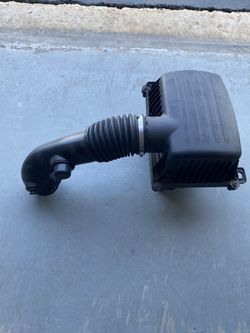 5.7L HEMI STOCK AIR BOX