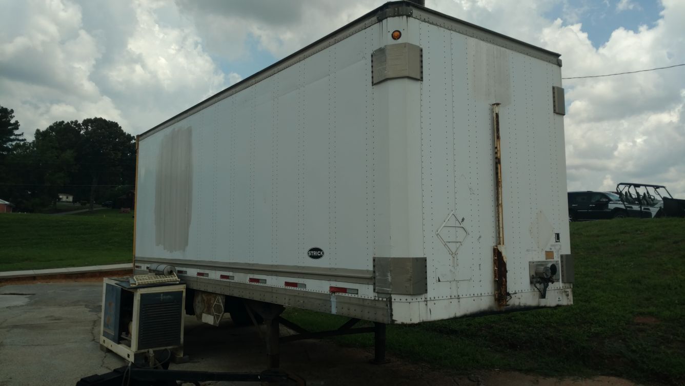 2003 STRICK 28' X 102" DRY VAN TRAILER