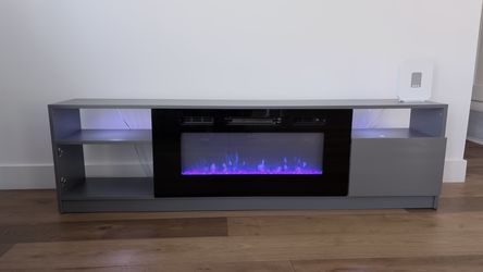 Entertainment center