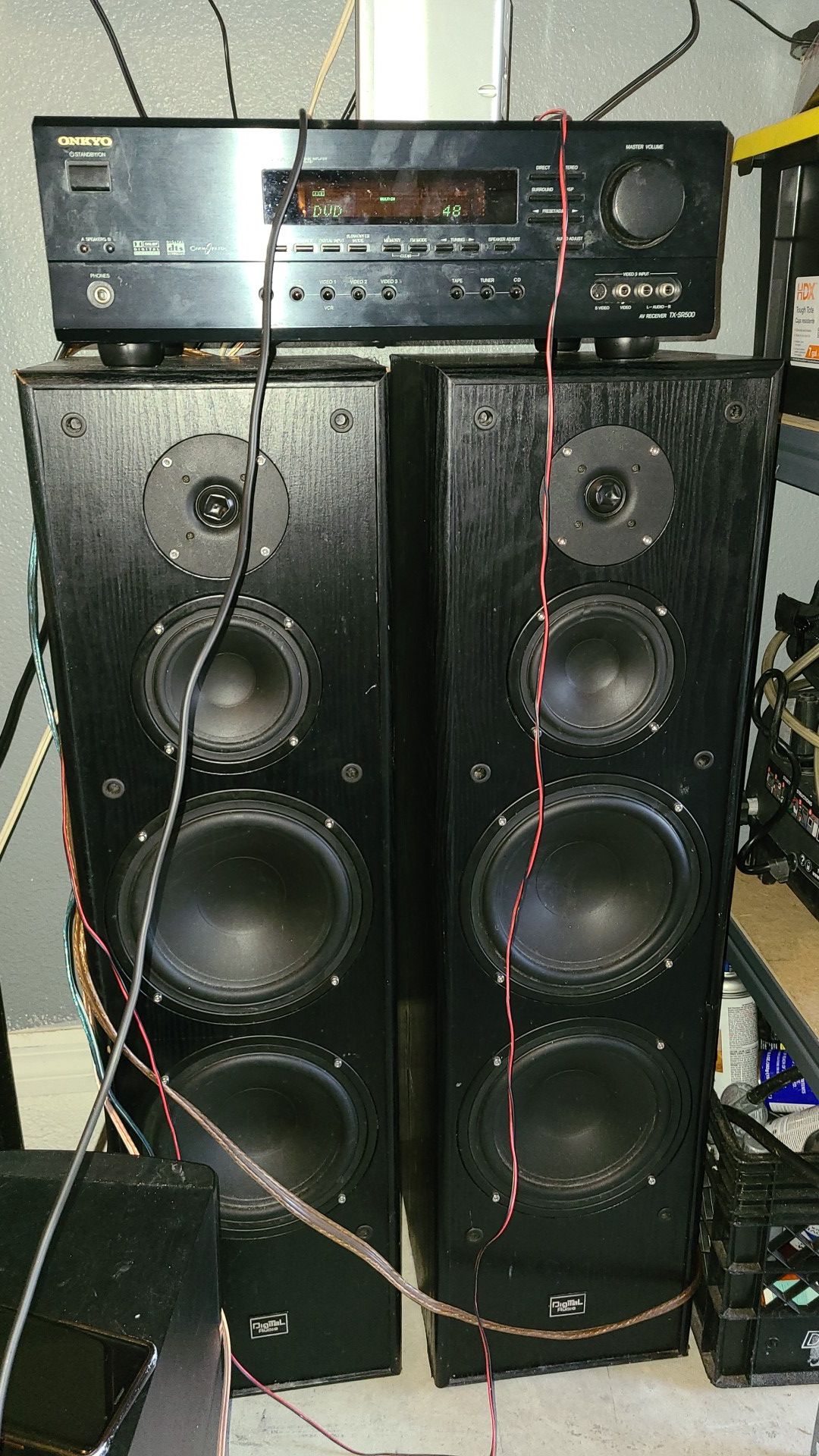 Av music receiver 2 tower speakers
