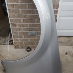 2005-2007 DODGE MAGNUM DRIVER FENDER 