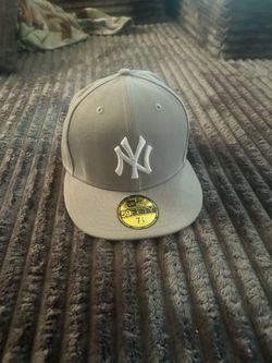 Grey New York Yankees 59FIFTY fitted hat