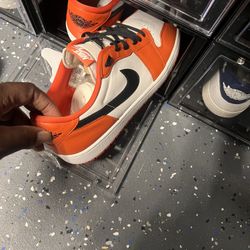 Jordan 1 Starfish Sz 15