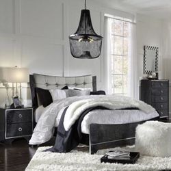 BRAND NEW BLACK BEDROOM SUITE SET FOR SALE