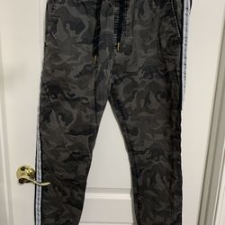 Men’s Joggers Size 34
