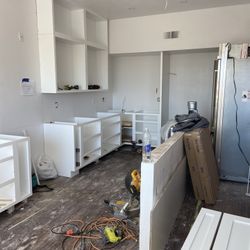 Countertops and Cabinets Installation 