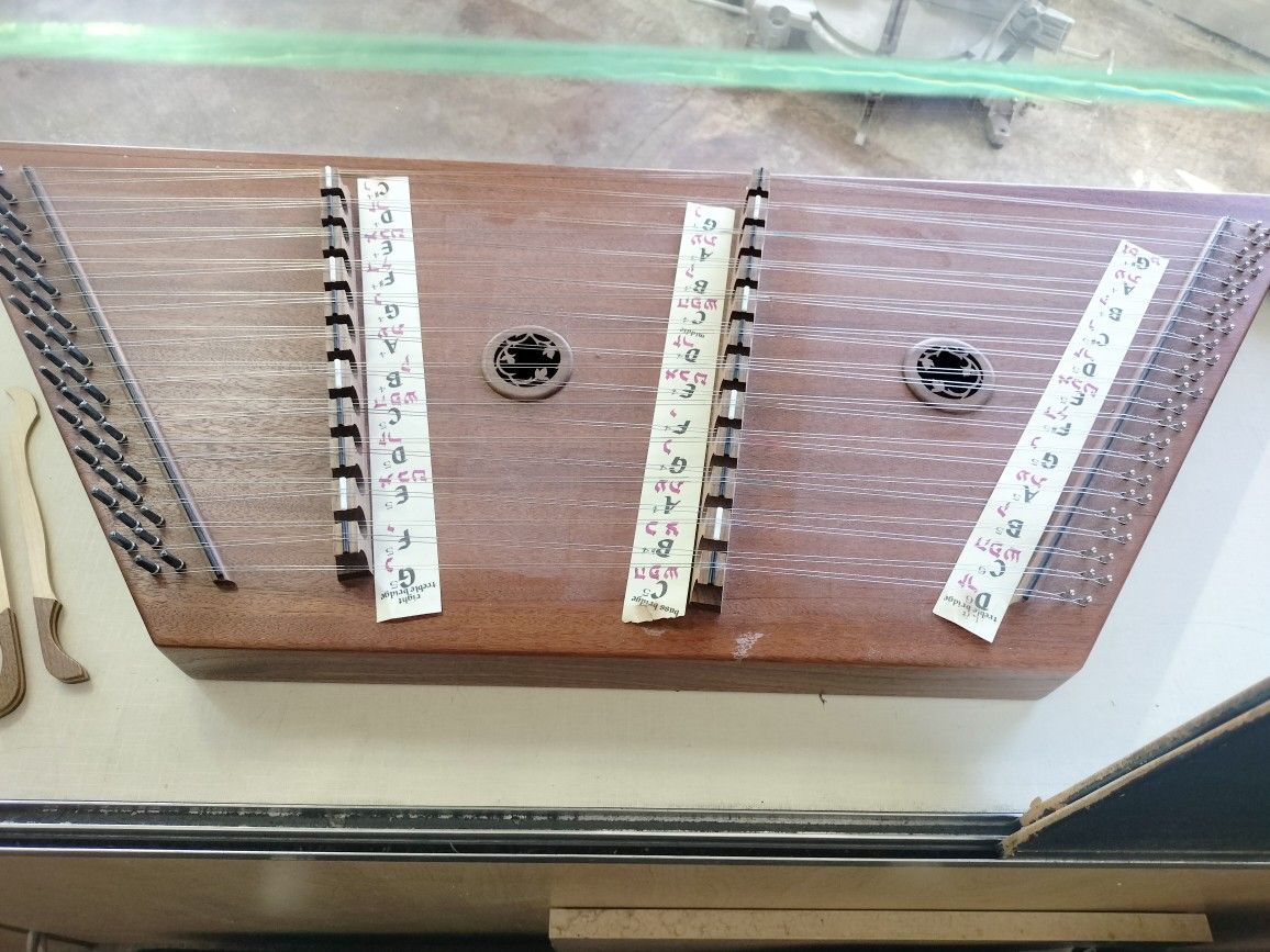 90s Dusty Strings D10 Dulcimer 
