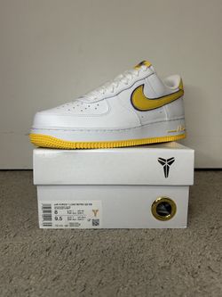 DS NIKE AIR FORCE ONE KOBE BRYANT SIZE 8
