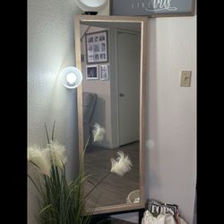 Mirror 