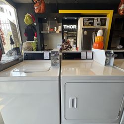 Speed Queen Coin Slide Washer TV4 & Gas Dryer DV4