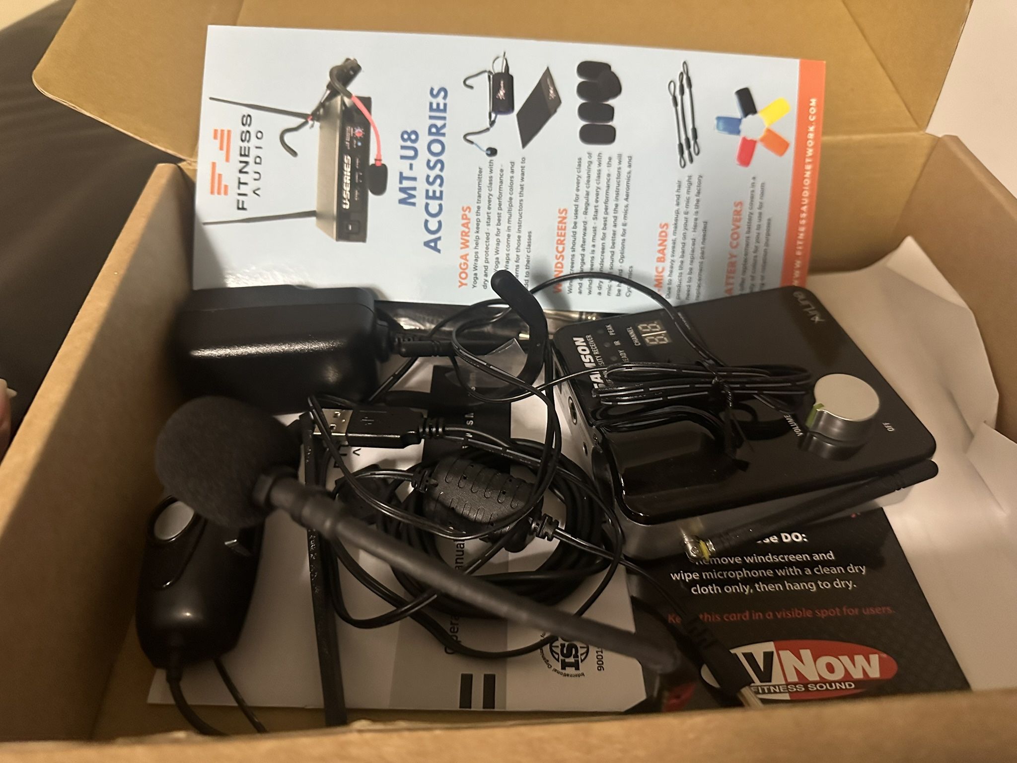 BRAND NEW Wireless Fitness Microphone System – MT-U8 by Fitness Audio $300 OBO