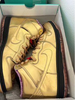 Nike SB golden trumpet