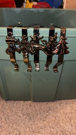 5pc Christmas stockings holders 