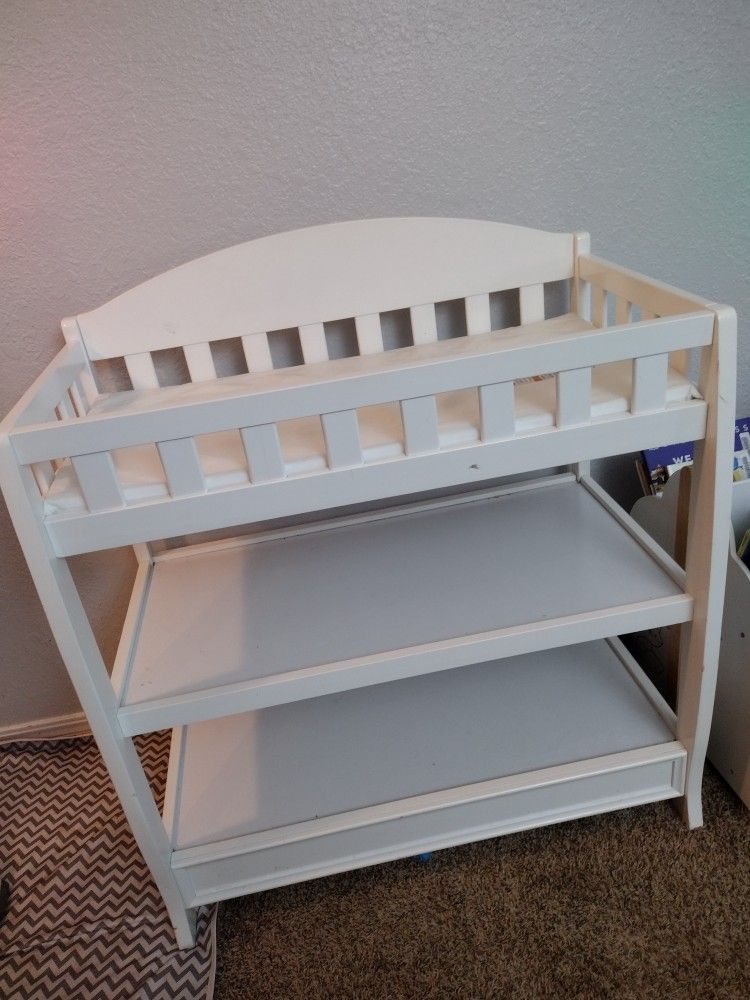 Delta Diaper Changing Table 