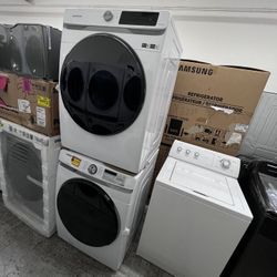 SAMSUNG WASHER AND GAS DRYER