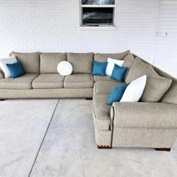 Sectional Couch Great Condition