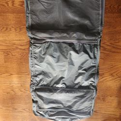 Travelpro Gray Hanging Bi-Fold Collapsible Carry-On Multi-Pocket Garment Bag