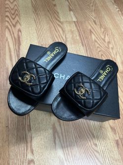 Chanel slides