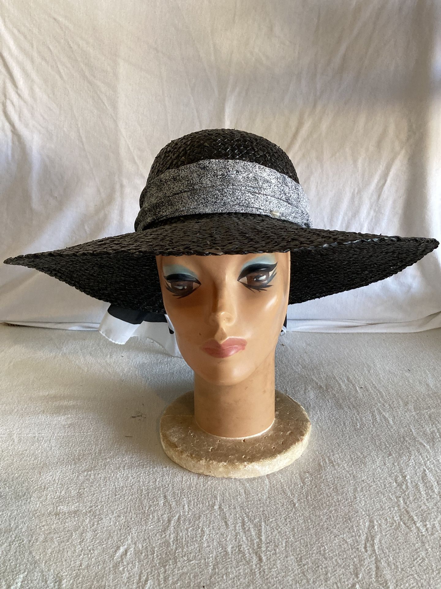 Vintage Wide Brim Straw Hat With Attached Scarf