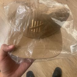 Undefeated Quilted Strapback Tan