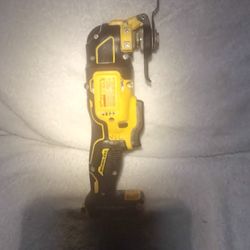 DeWalt 20 Volt MAX XR Brushless Cordless Oscillating Multi Tool