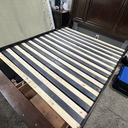 Ashley Furniture Queen Bed Frame With Storage Drawers 