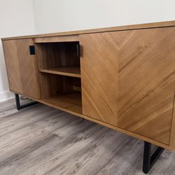 Wood Tv Stand/Credenza