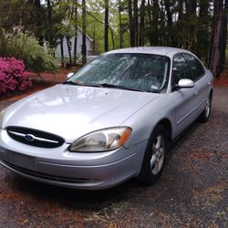 2002 Ford Taurus