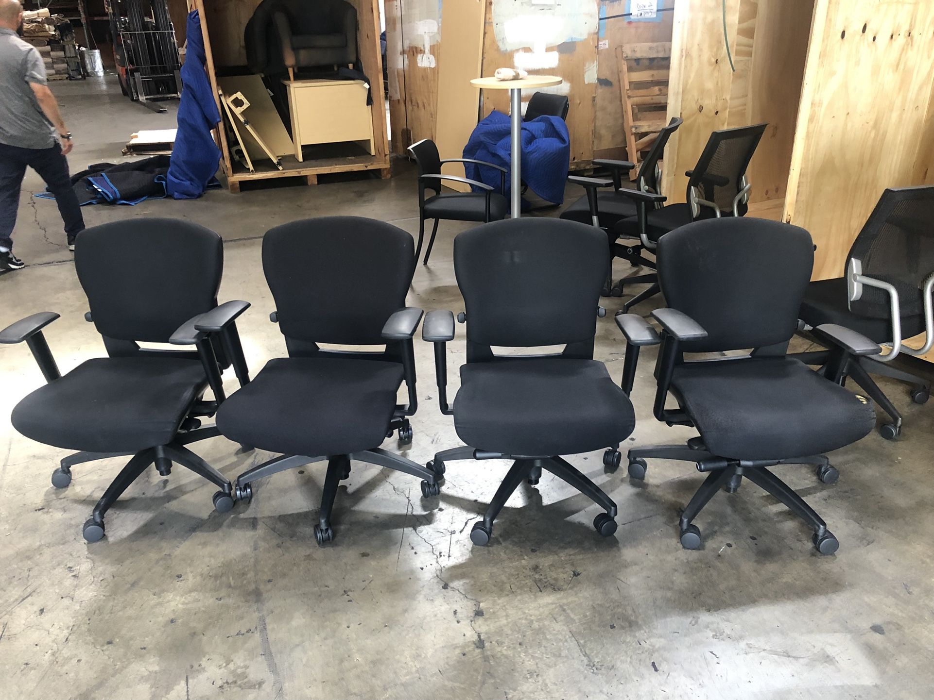 Office Chairs 