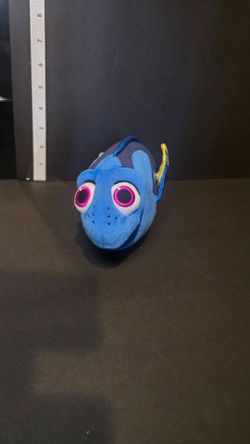 Finding Nemo Dori plush