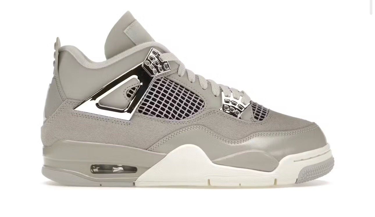 Jordan 4 “Frozen Moments”