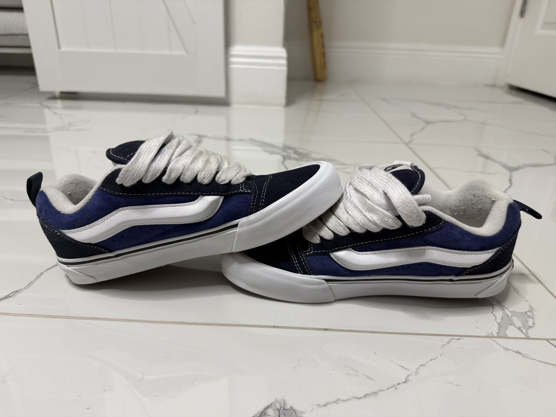 vans knu school - size 7 men(used)