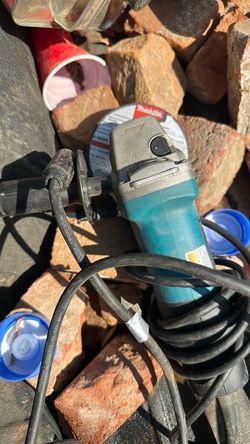 Makita grinder
