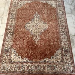 Vintage Style Area Rug Havertys rug great condition $40