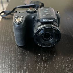Kodak PIXPRO AZ255 Digital Camera – Great Condition