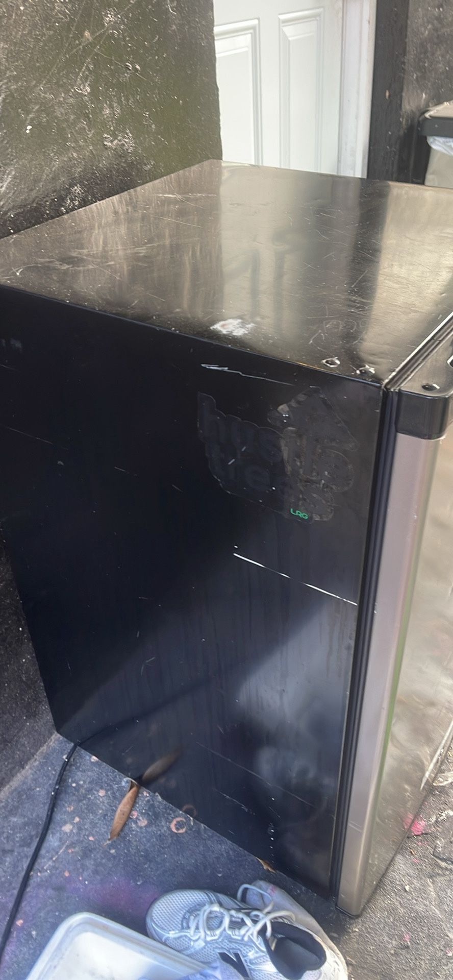 Mini Fridge Make Offer Not Free