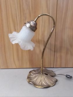 Vintage Brass L & L WMC Lilly Pad Desk Lamp