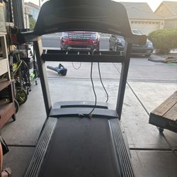 Nordic track commercial 1750 runners flex treadmill