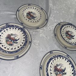 China/Japan Dinnerware 