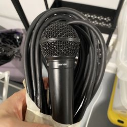 Microphone 
