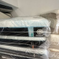 King Queen Size Tempurpedic ProAdapt,  ProBreeze,  LuxeBreeze Mattress  Pro Breeze /Luxe Adapt /Pro Adapt /Adapt /cloud /Tempur pedic contour Supreme 